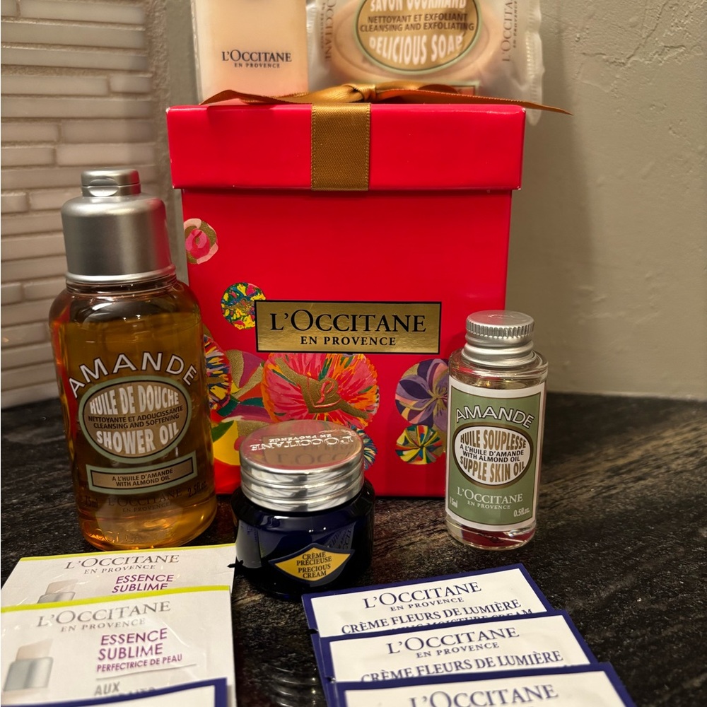 L'OCCITANE Bath & Body Set Gift Box with gold bow